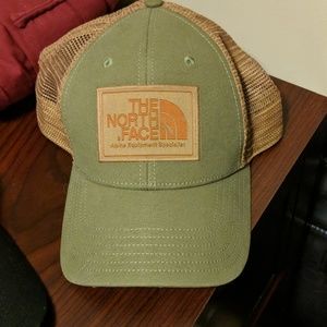 North face trucker hat
